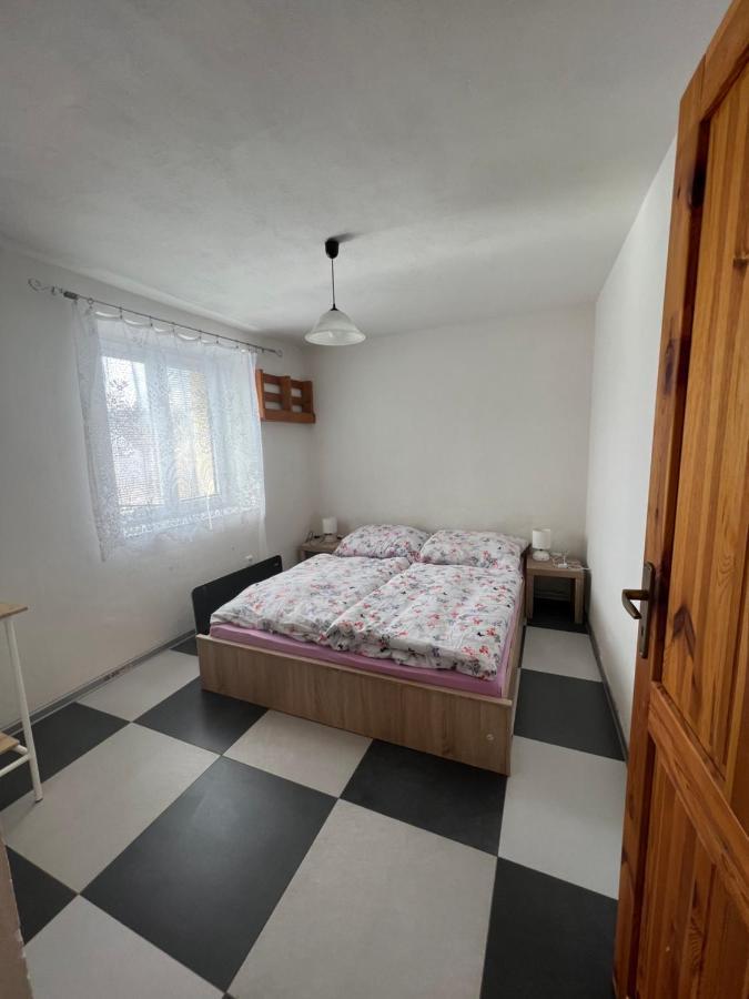 Ubytovani U Tri Slunicek Stankov Stankov  Eksteriør billede